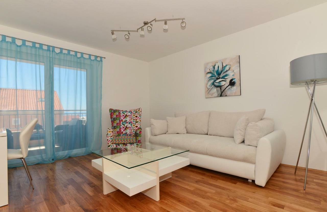 Apartman Dominik มาคาร์สกา ภายนอก รูปภาพ
