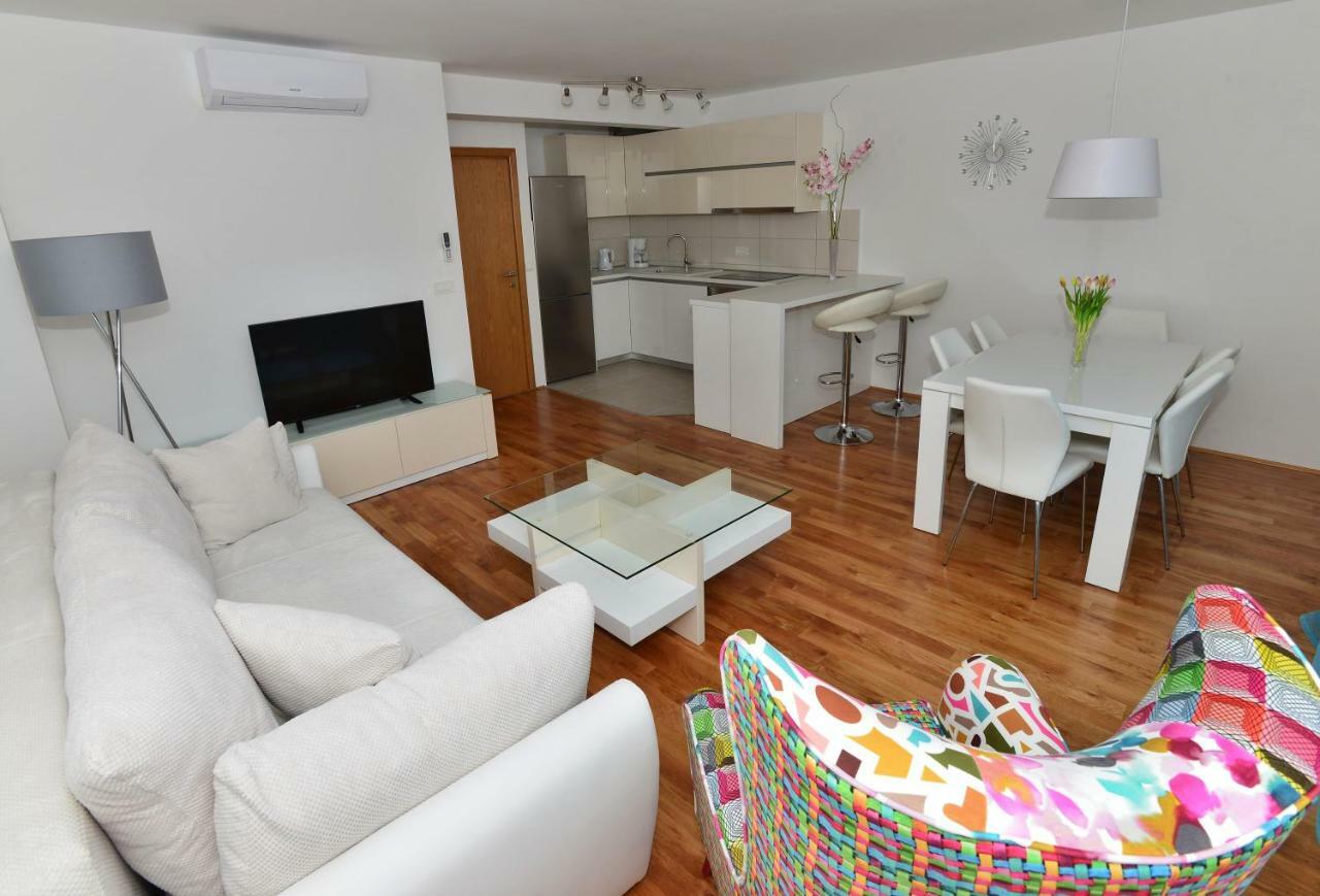 Apartman Dominik มาคาร์สกา ภายนอก รูปภาพ
