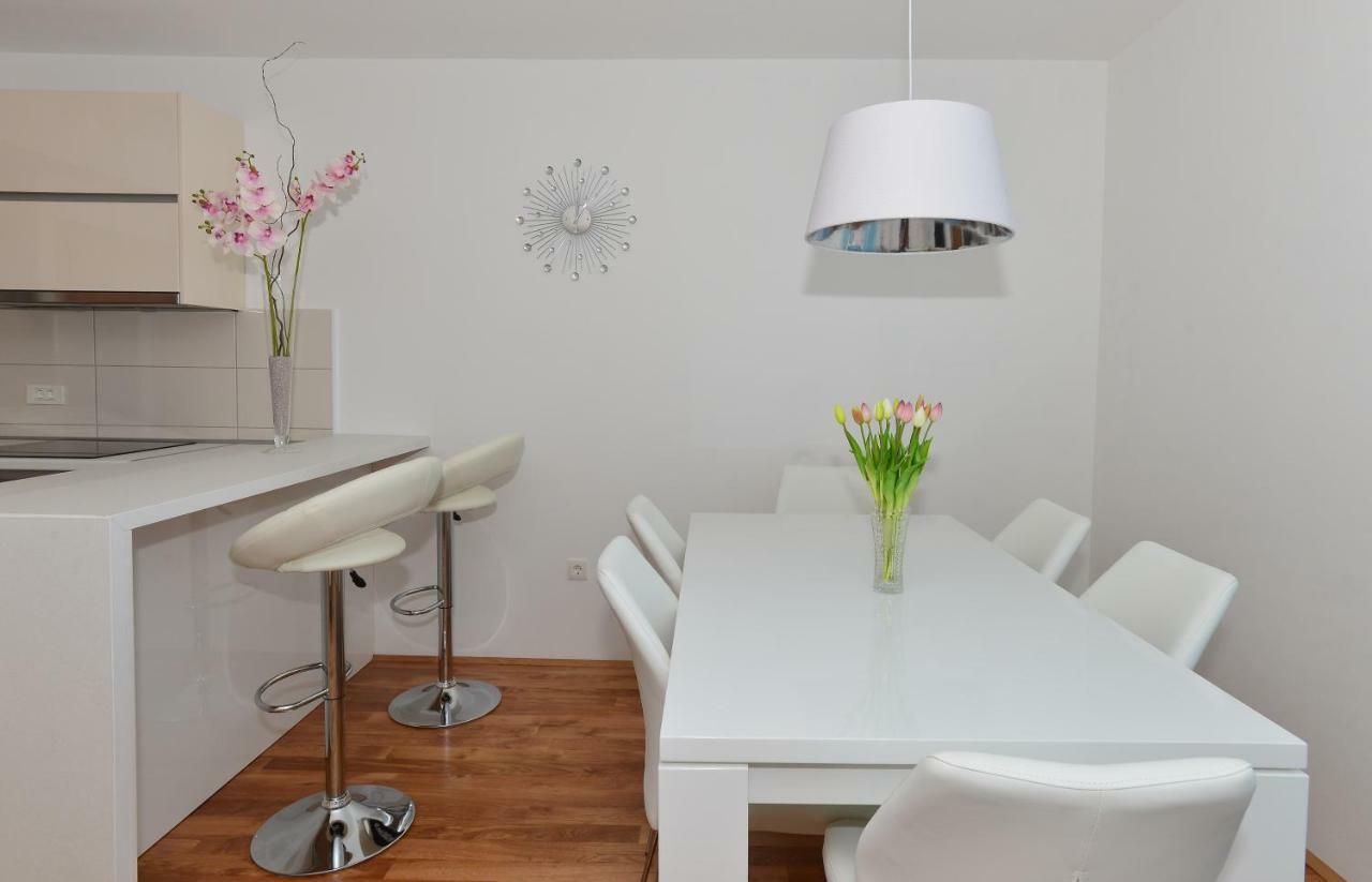 Apartman Dominik มาคาร์สกา ภายนอก รูปภาพ