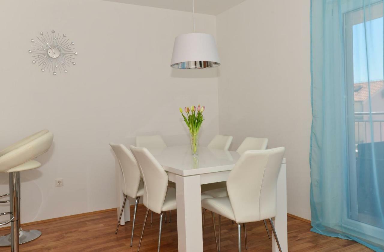 Apartman Dominik มาคาร์สกา ภายนอก รูปภาพ